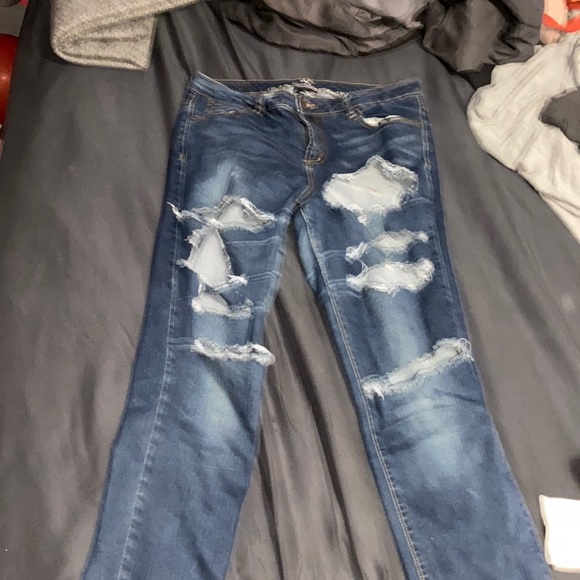 Dark blue ripped jeans - Picture 1 of 1